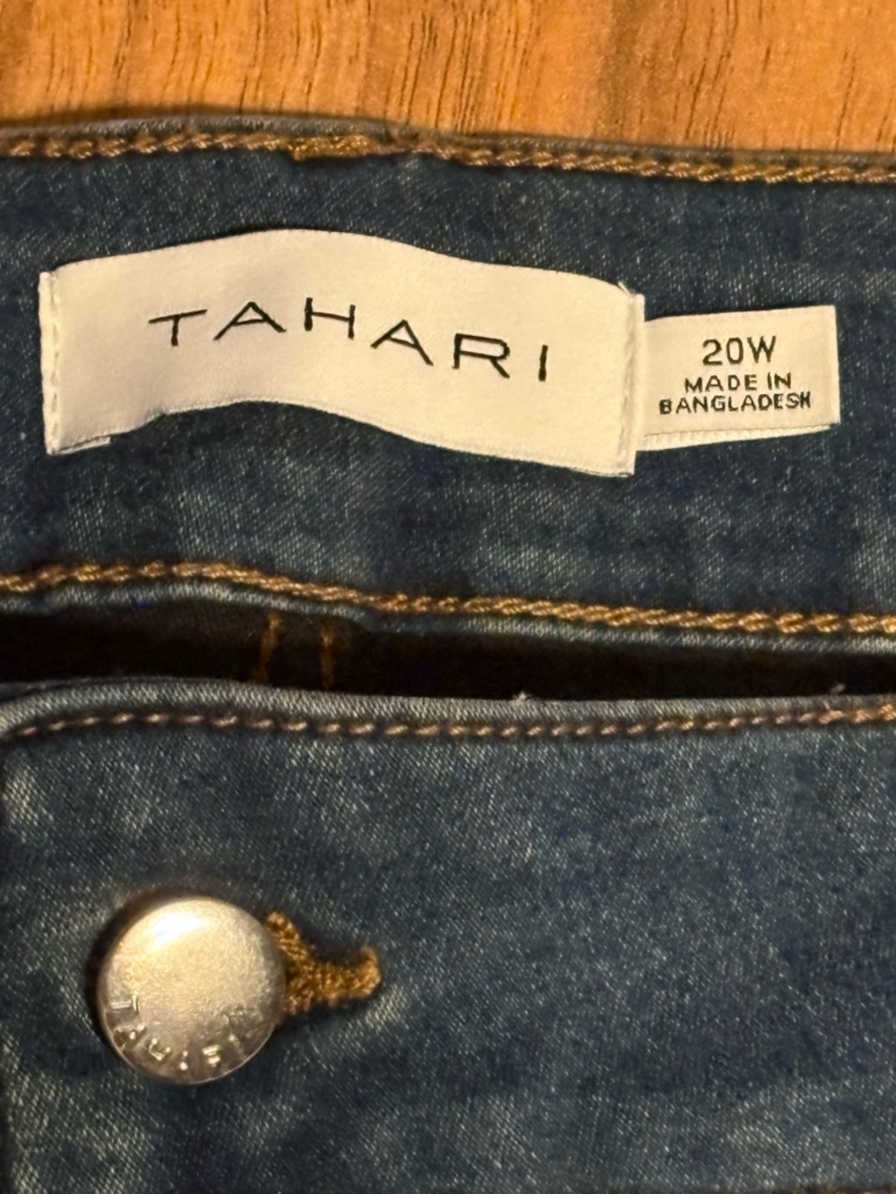 Tahari Mid Rise Bootcut Jeans 20W Dark Wash Stretch Denim NWT Flare - Picture 6 of 9